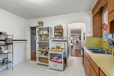 Boston - 3 Beds, 2 Baths