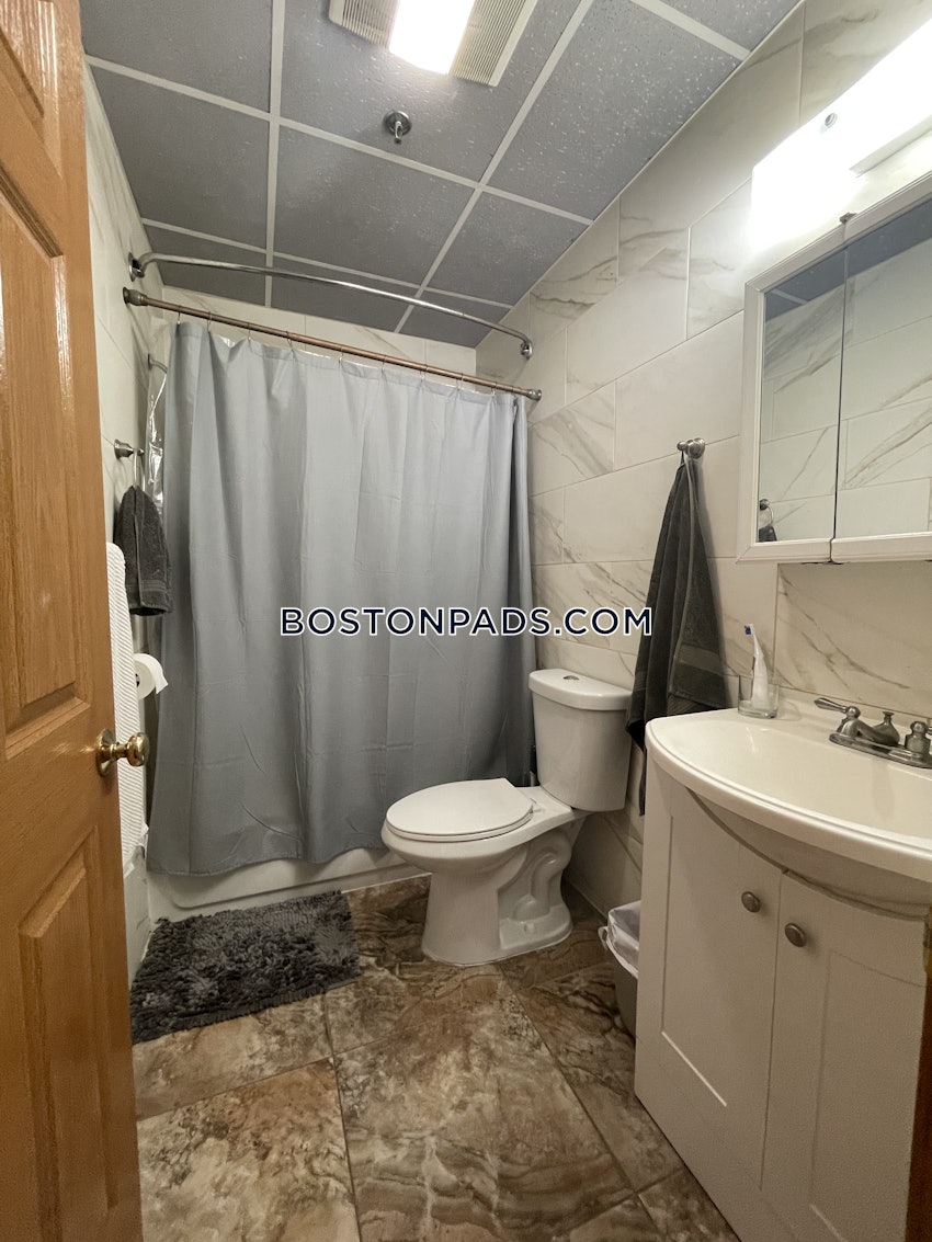 BOSTON - CHINATOWN - 2 Beds, 1 Bath - Image 10