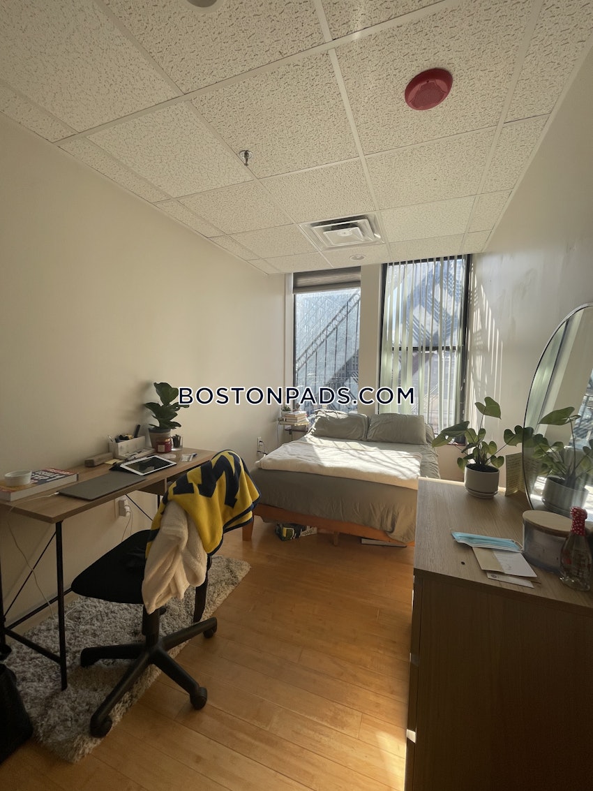 BOSTON - CHINATOWN - 2 Beds, 1 Bath - Image 6