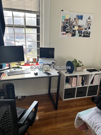 Commonwealth Ave. Boston