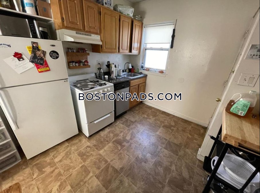 BOSTON - SOUTH BOSTON - WEST SIDE - 3 Beds, 1 Bath - Image 2