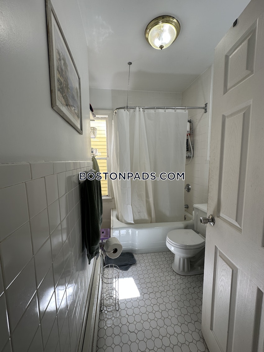 BOSTON - FORT HILL - 2 Beds, 1 Bath - Image 22