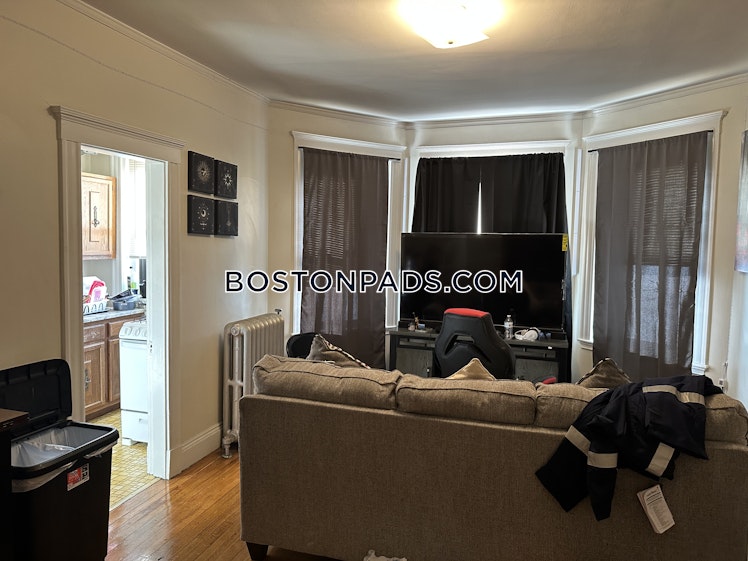 Washington St., Malden