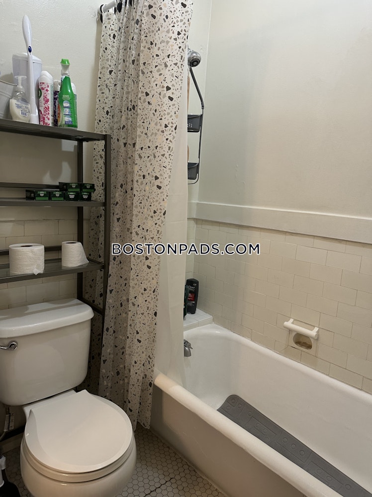 Washington St., Malden