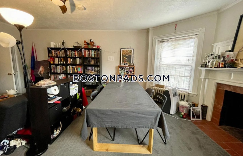 BOSTON - FENWAY/KENMORE - 3 Beds, 1 Bath - Image 2