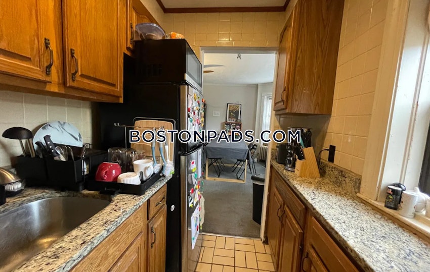 BOSTON - FENWAY/KENMORE - 3 Beds, 1 Bath - Image 5