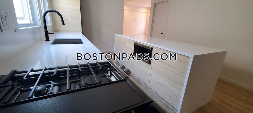 BOSTON - DORCHESTER/SOUTH BOSTON BORDER - 3 Beds, 2 Baths - Image 1