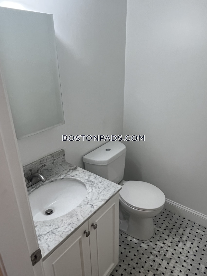 CAMBRIDGE - HARVARD SQUARE - 3 Beds, 1.5 Baths - Image 14