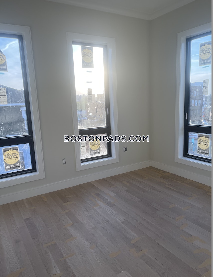 BOSTON - ALLSTON - 4 Beds, 2 Baths - Image 3