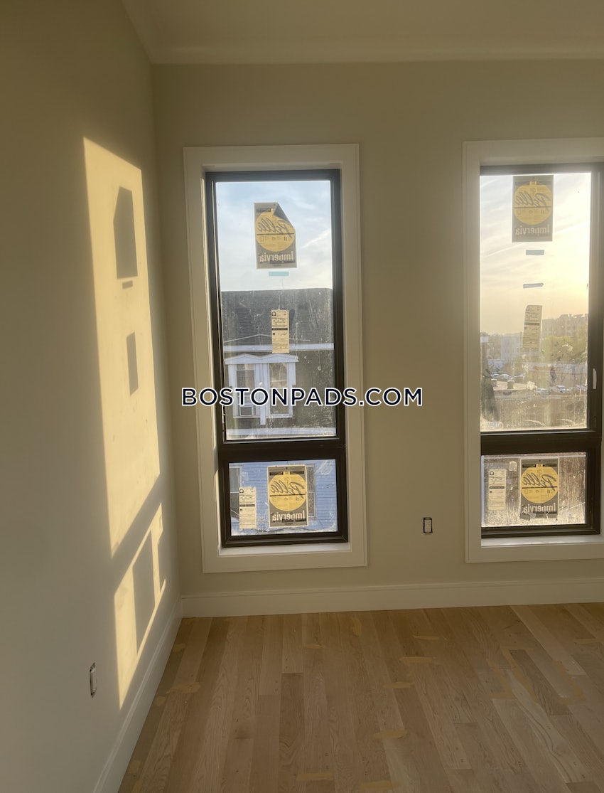 BOSTON - ALLSTON - 5 Beds, 2 Baths - Image 13