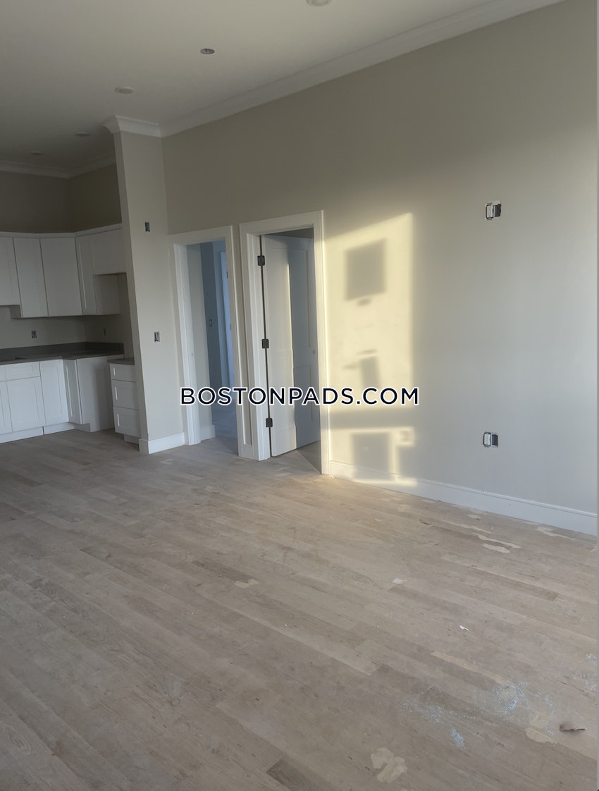 BOSTON - ALLSTON - 5 Beds, 2 Baths - Image 12