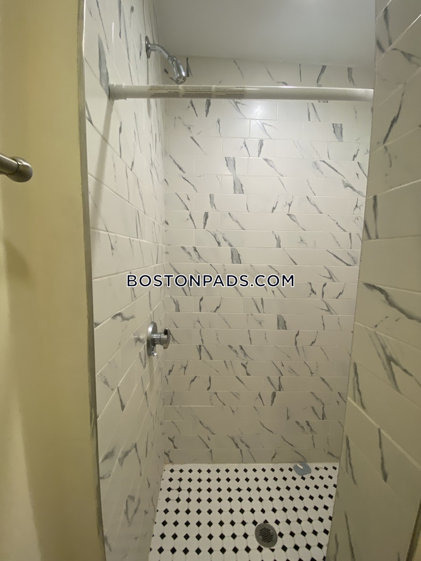 BOSTON - BEACON HILL - 1 Bed, 1 Bath - Image 4