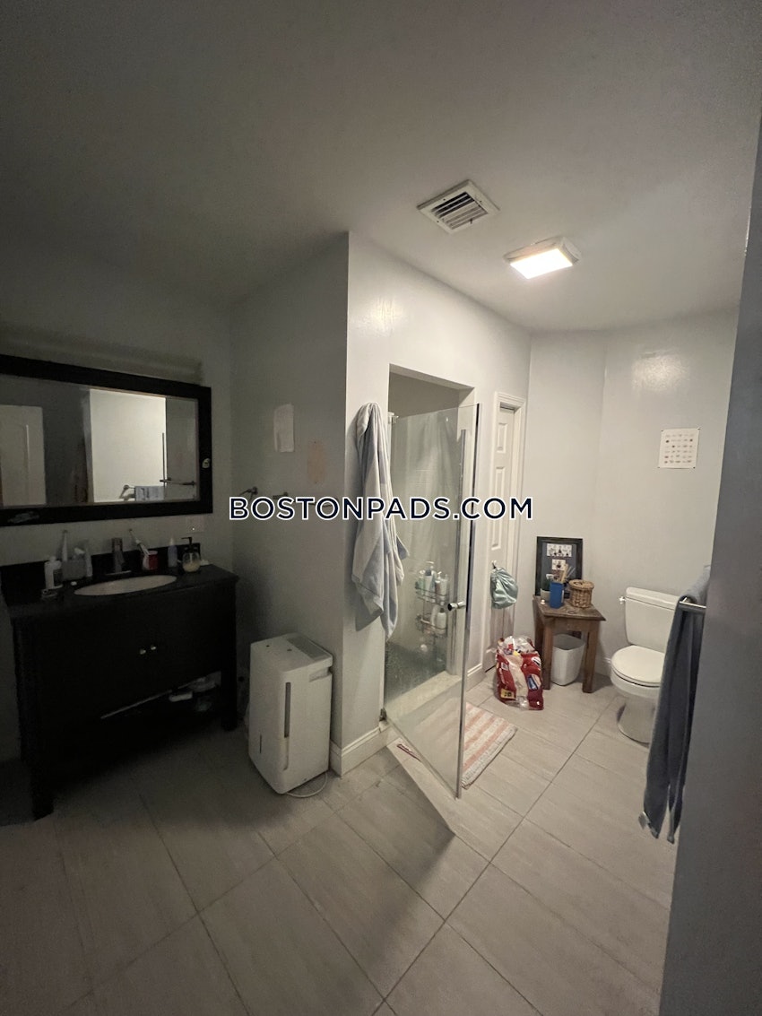 SOMERVILLE - UNION SQUARE - 2 Beds, 1 Bath - Image 1