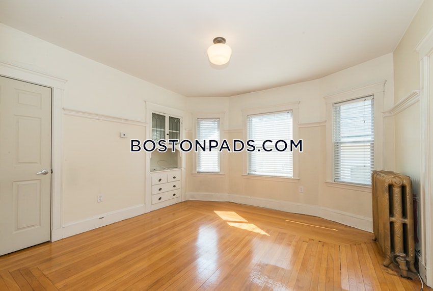 BOSTON - BRIGHTON - BRIGHTON CENTER - 6 Beds, 3 Baths - Image 10