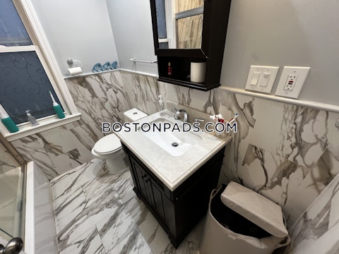 Story St. Cambridge photo 27