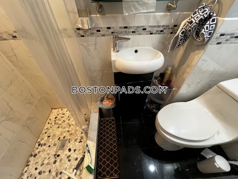 Story St. Cambridge photo 45