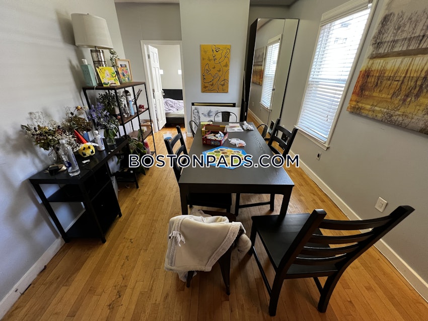 CAMBRIDGE - HARVARD SQUARE - 5 Beds, 2 Baths - Image 43