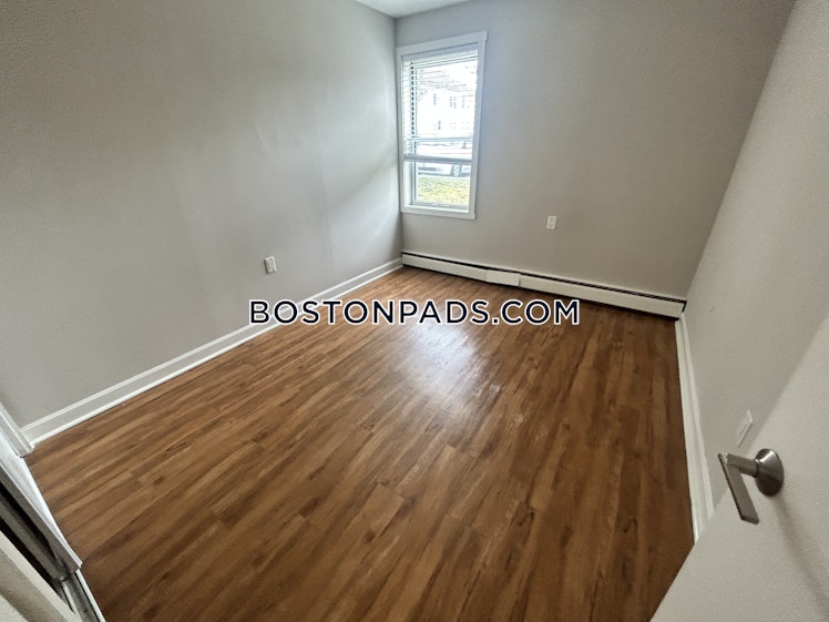 Bronsdon St., Boston