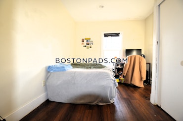 Boston - 5 Beds, 2 Baths