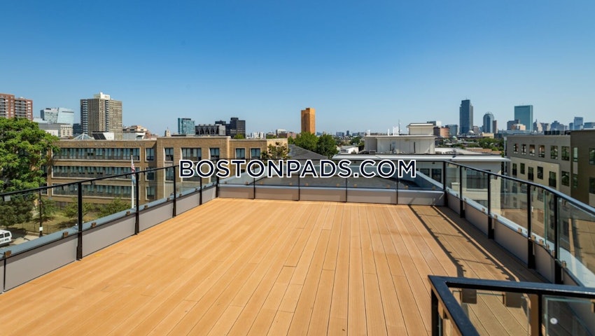 BOSTON - MISSION HILL - 4 Beds, 3 Baths - Image 4