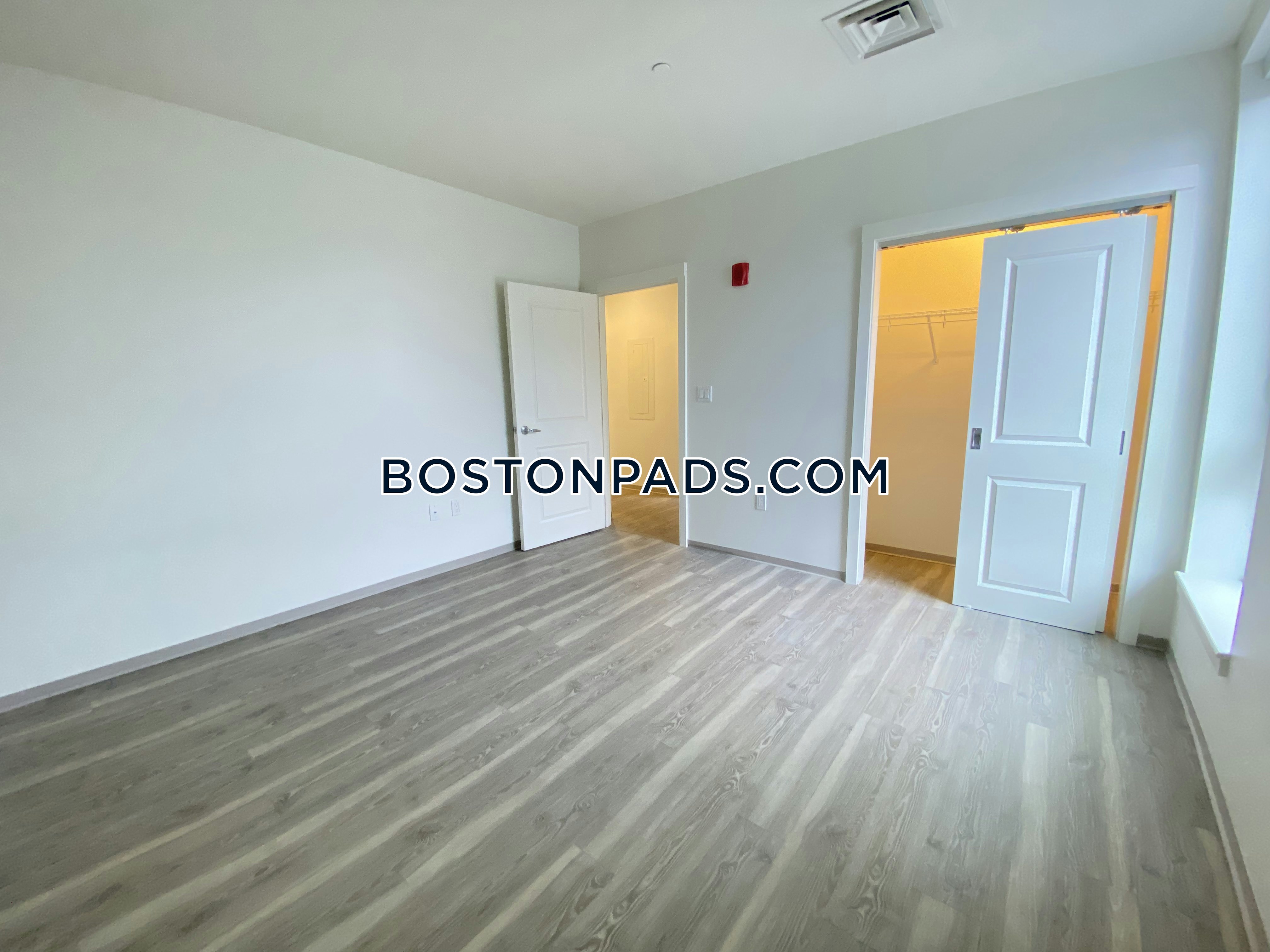 Boston - 3 Beds, 1 Baths