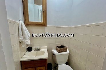 Boston - 3 Beds, 1.5 Baths