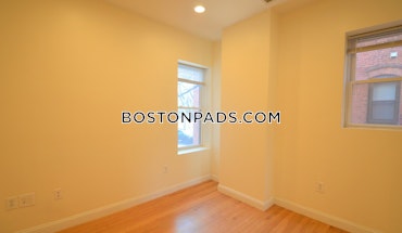 Brookline - 4 Beds, 2 Baths