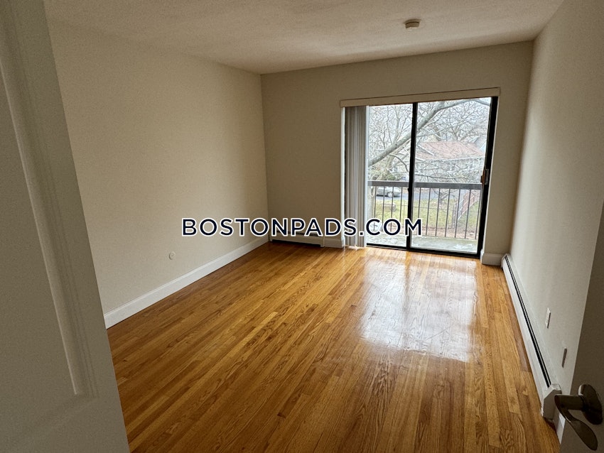 QUINCY - NORTH QUINCY - 1 Bed, 1 Bath - Image 15