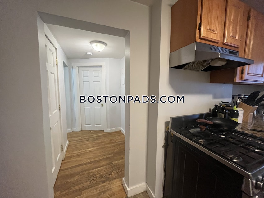BOSTON - SOUTH BOSTON - WEST SIDE - 3 Beds, 1 Bath - Image 5