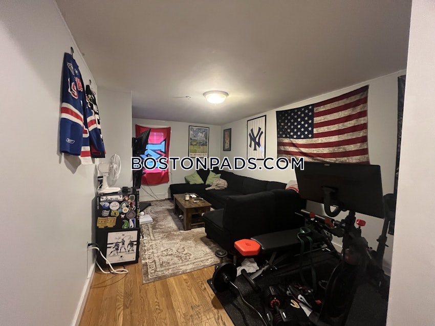 BOSTON - SOUTH BOSTON - WEST SIDE - 3 Beds, 1 Bath - Image 25