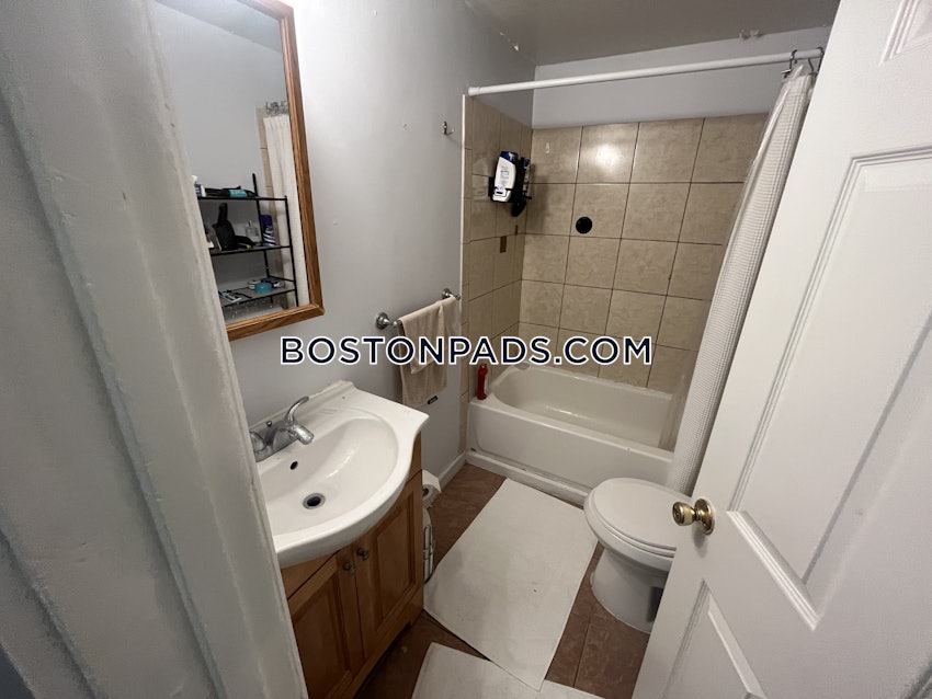 BOSTON - SOUTH BOSTON - WEST SIDE - 3 Beds, 1 Bath - Image 32