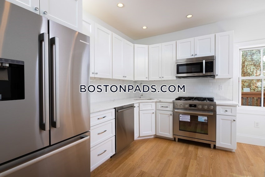 BOSTON - SOUTH BOSTON - WEST SIDE - 4 Beds, 2.5 Baths - Image 4