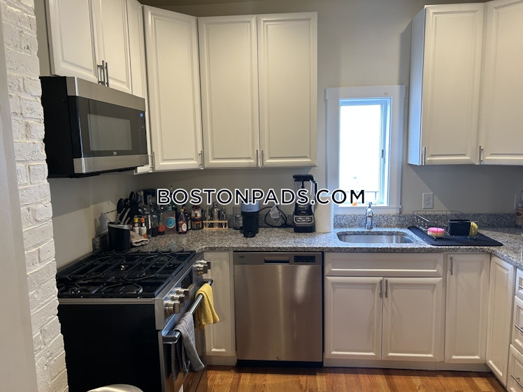 East 3rd St., Boston