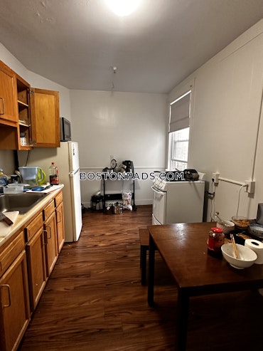 Boston - 2 Beds, 1 Baths