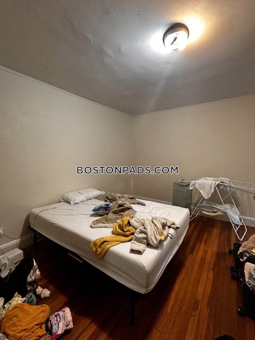 BOSTON - ALLSTON/BRIGHTON BORDER - 2 Beds, 1 Bath - Image 3