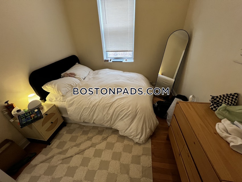 BOSTON - NORTH END - 2 Beds, 1 Bath - Image 31