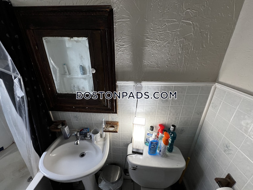BOSTON - ALLSTON/BRIGHTON BORDER - 2 Beds, 1 Bath - Image 48