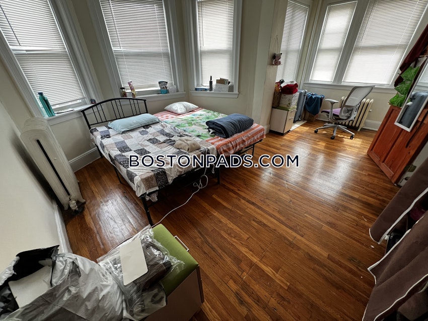 BOSTON - ALLSTON/BRIGHTON BORDER - 2 Beds, 1 Bath - Image 2