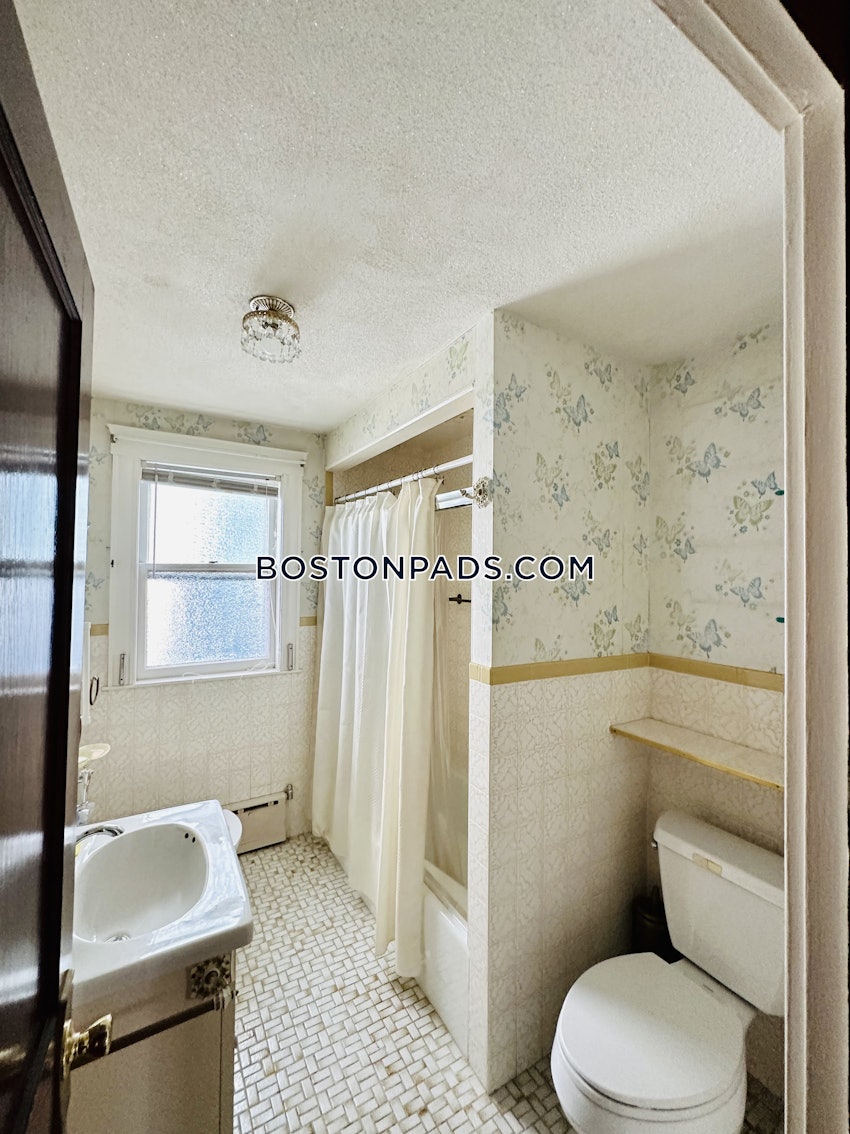 CAMBRIDGE - HARVARD SQUARE - 3 Beds, 1 Bath - Image 18