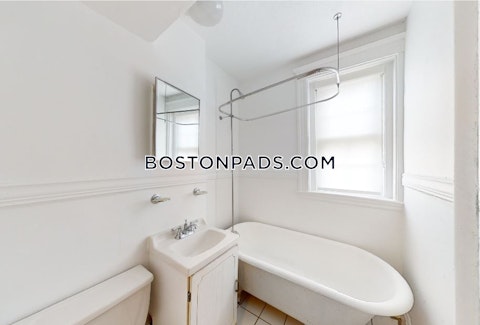 Summer St. Malden photo 11