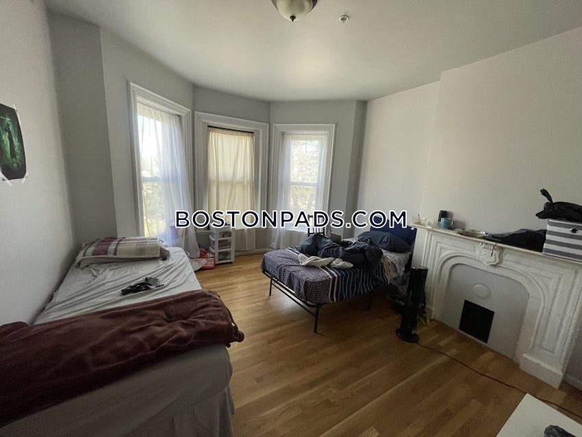 BOSTON - ROXBURY - 4 Beds, 2 Baths - Image 22