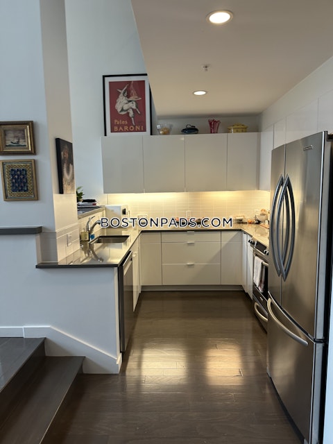 Atlantic Ave. Boston photo 19