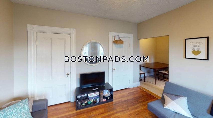 BOSTON - BRIGHTON- WASHINGTON ST./ ALLSTON ST. - 4 Beds, 2 Baths - Image 1