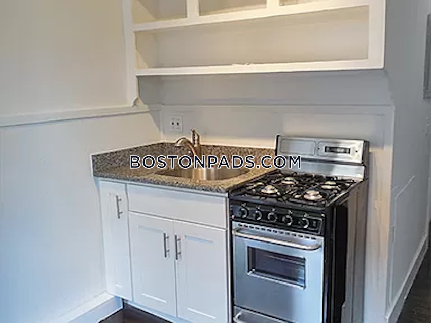 CAMBRIDGE- EAST CAMBRIDGE - 2 Beds, 1 Bath - Image 3