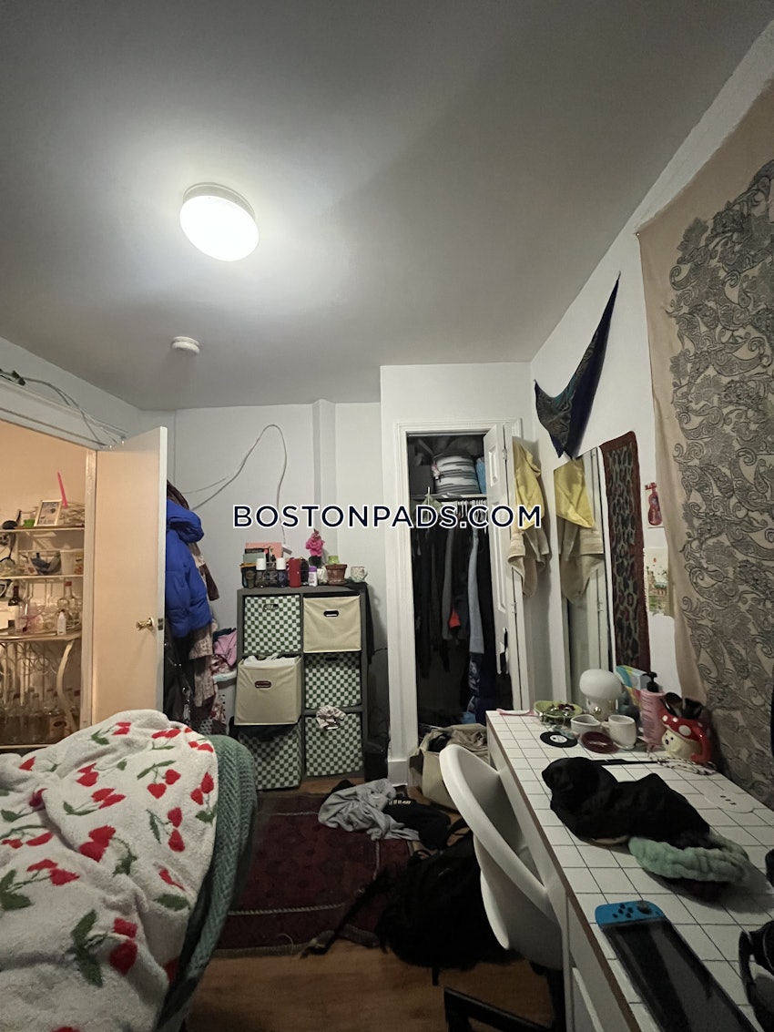 BOSTON - NORTH END - 1 Bed, 1 Bath - Image 24