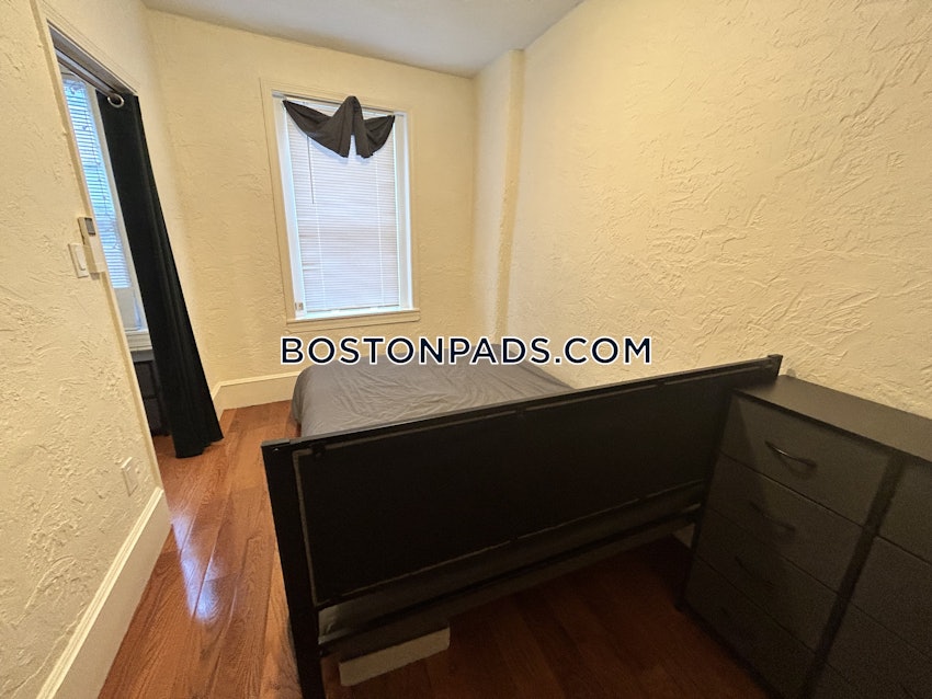 BOSTON - NORTH END - 1 Bed, 1 Bath - Image 8