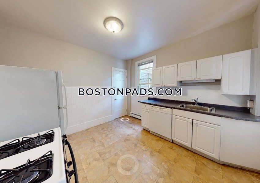 CAMBRIDGE - HARVARD SQUARE - 1 Bed, 1 Bath - Image 1