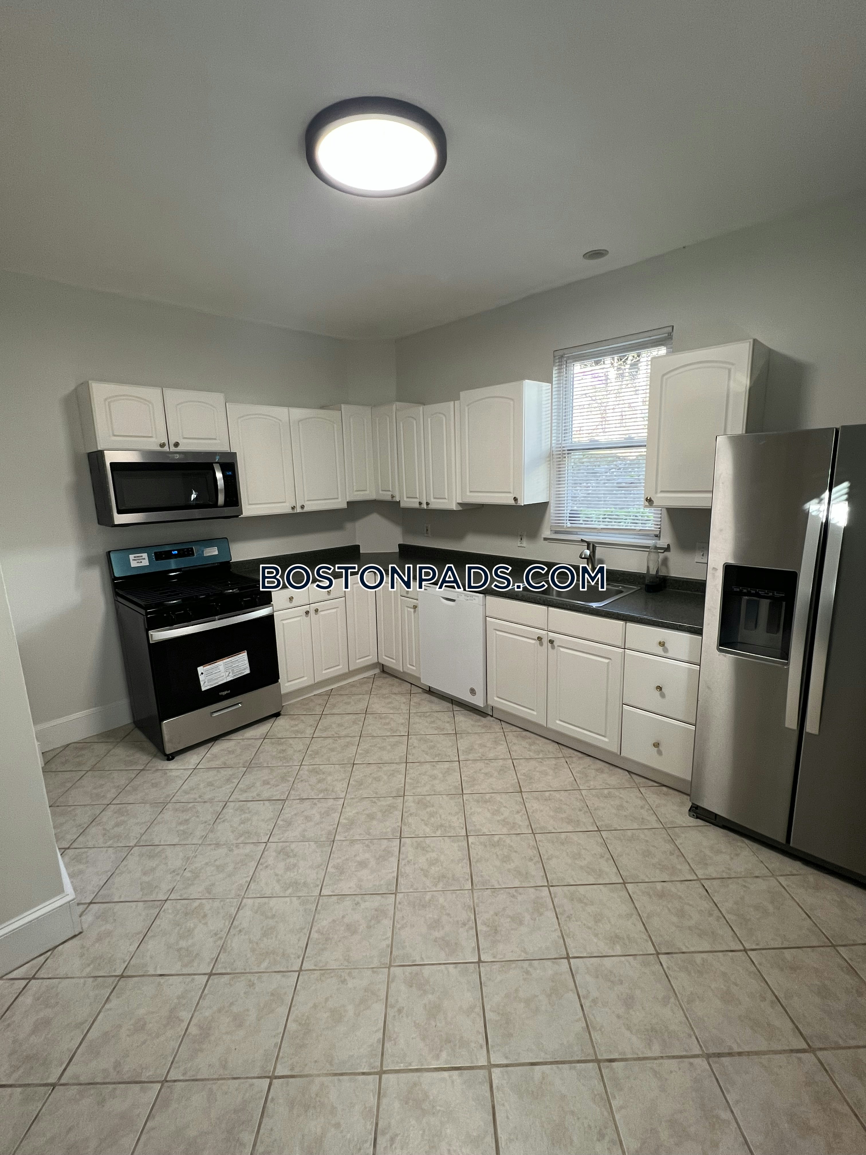 Forest Hills - Jamaica Plain, Boston, MA - 2 Beds, 1 Bath - $2,700 - ID#8023354