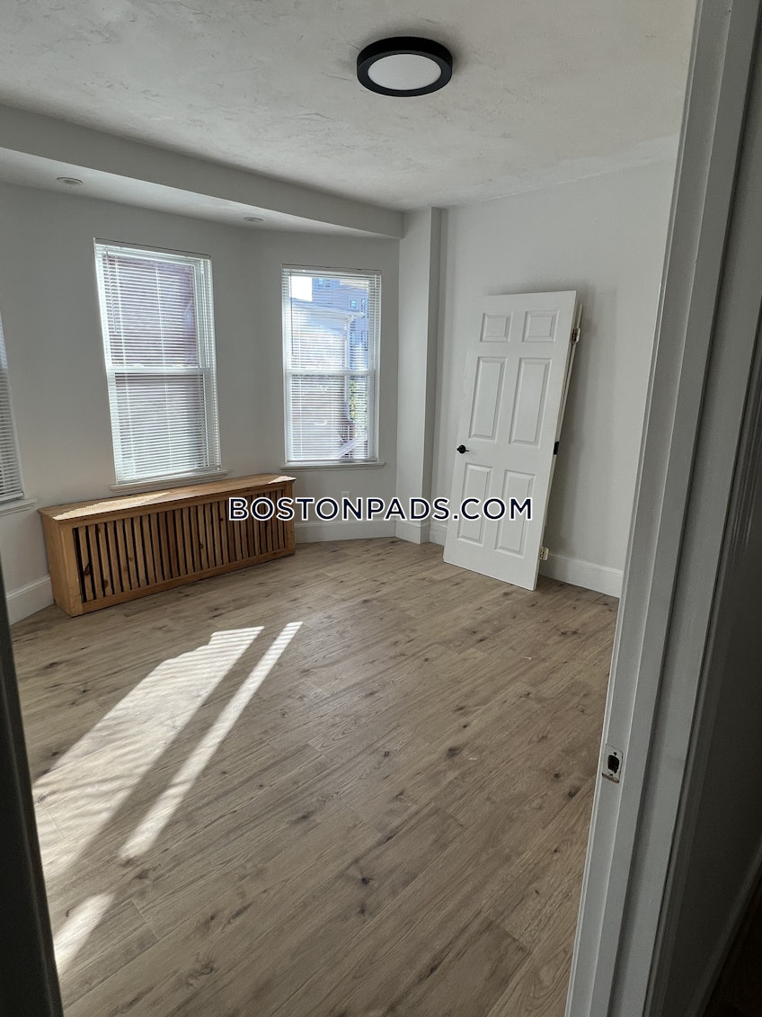 Boston - $2,700+ /month