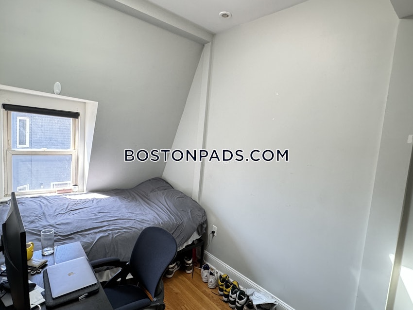 BOSTON - FORT HILL - 4 Beds, 2 Baths - Image 53